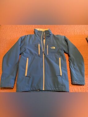 The North Face Men's Blue Softshell Jacket